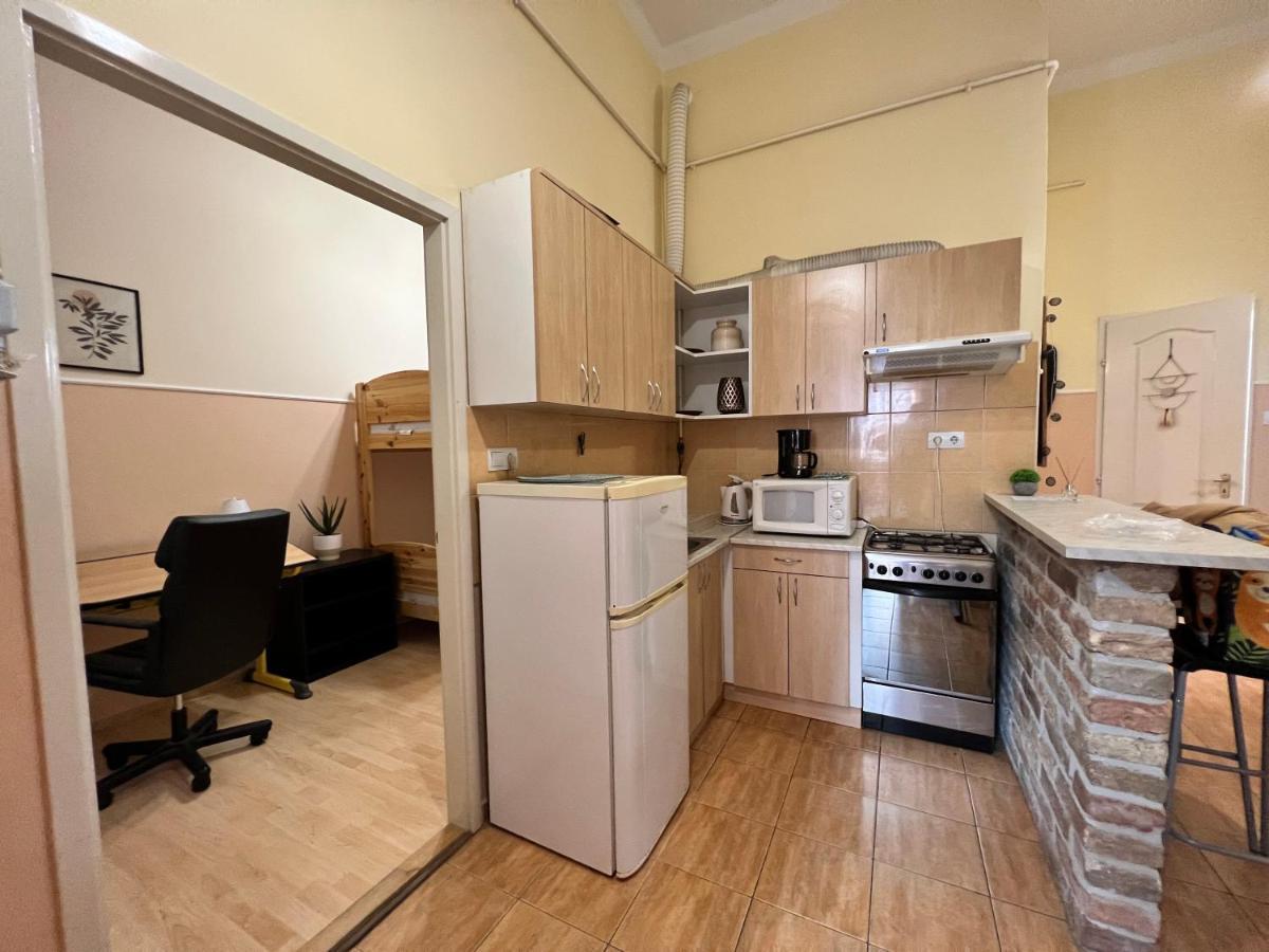 Old Town Apartment Сегед Екстериор снимка